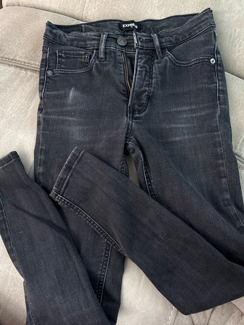 Express Women's Dark Wash Skinny Jeans
